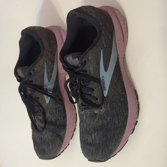 Brooks Launch 7 - Picture 2 of 4